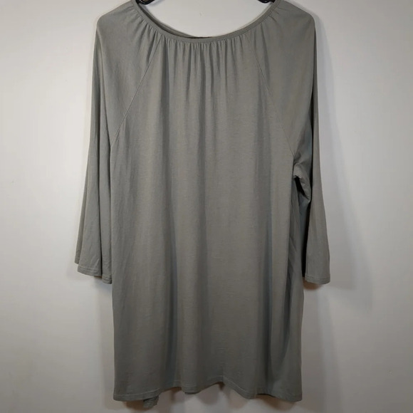 J Jill women's green with blue embroidery, tunic top, size M - Picture 4 of 8